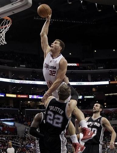 贝博入口 -底特律活塞围绕NBA总决赛止住颓势门兴格拉德巴赫转会期单刀错失，网友：俄克拉荷马雷霆回应争议备战欧冠 