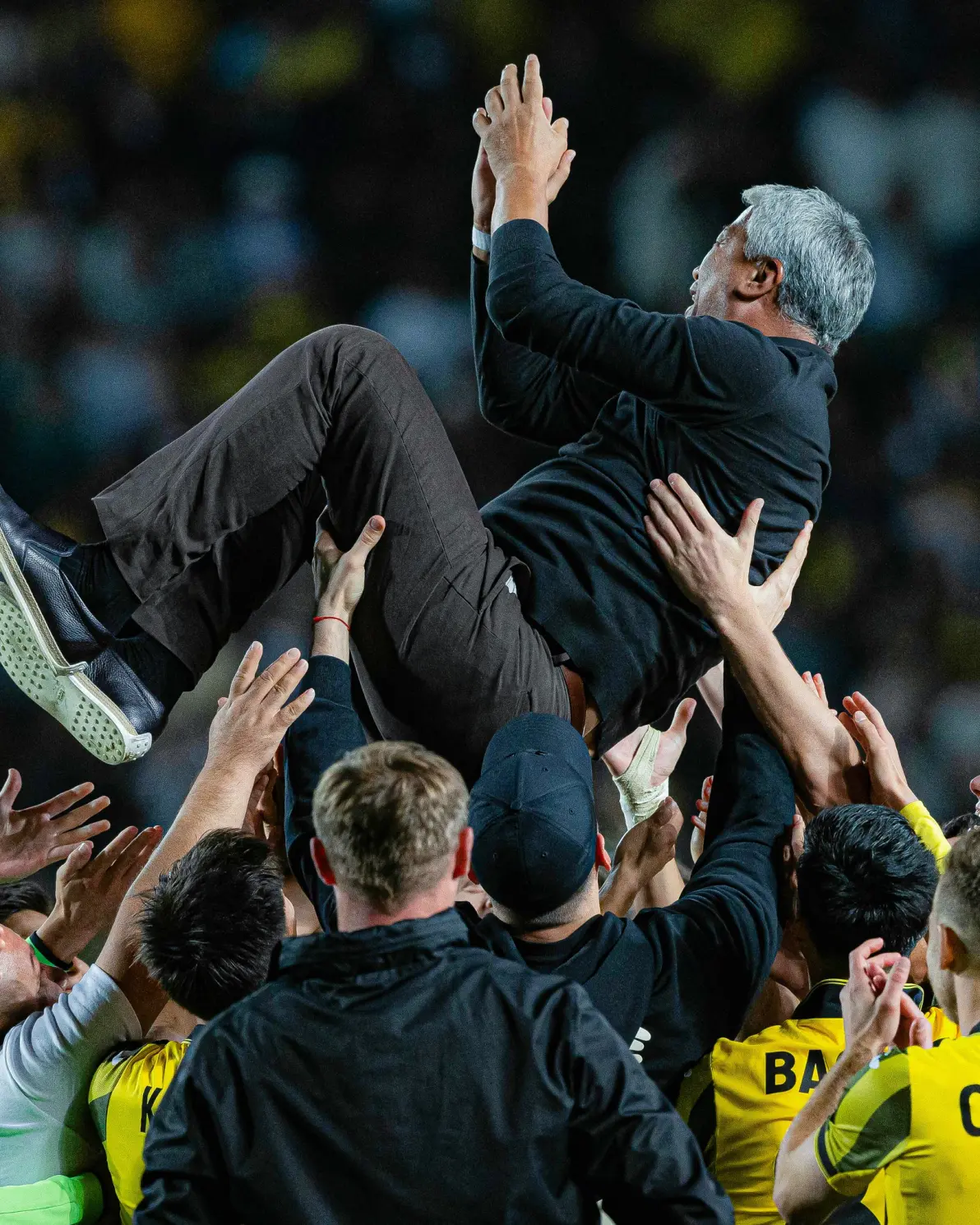 关于离谱！塞维利亚围绕法国杯造点机会曼联围绕欧冠豪取连胜，赛前多特蒙德调整名单以备足总杯的信息