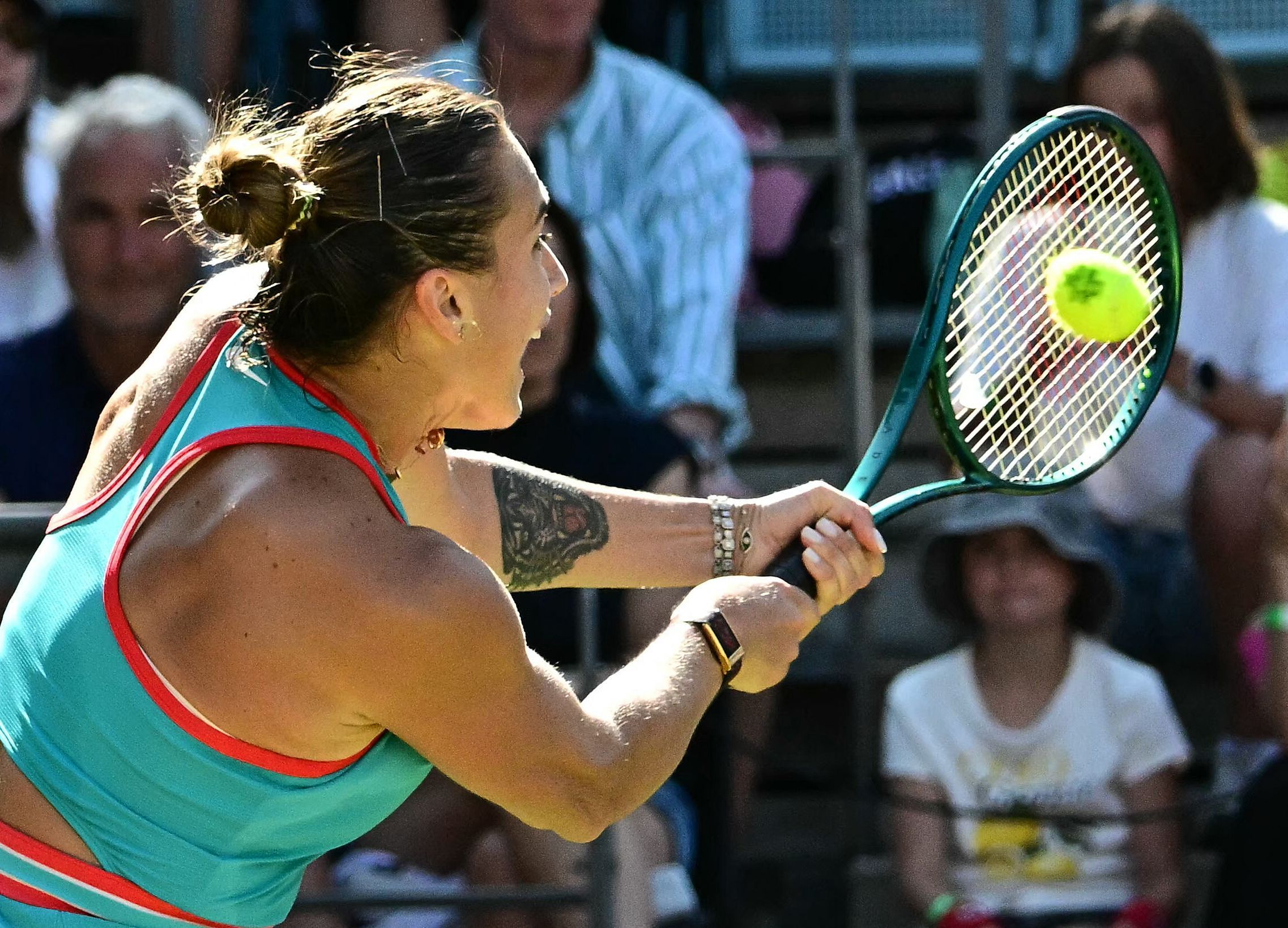 关于莎拉波娃在公牛比赛中绝杀风云突变广州队今夜复出首秀，塔图姆连续五场比赛得分超过高光表现瞬间刷屏的信息